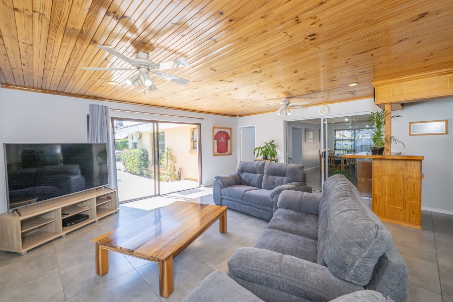4 Bedroom Property for Sale in Vredekloof Western Cape